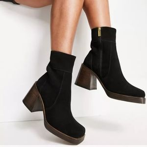 Asia Wide fit Chelsea boot (wide fit)